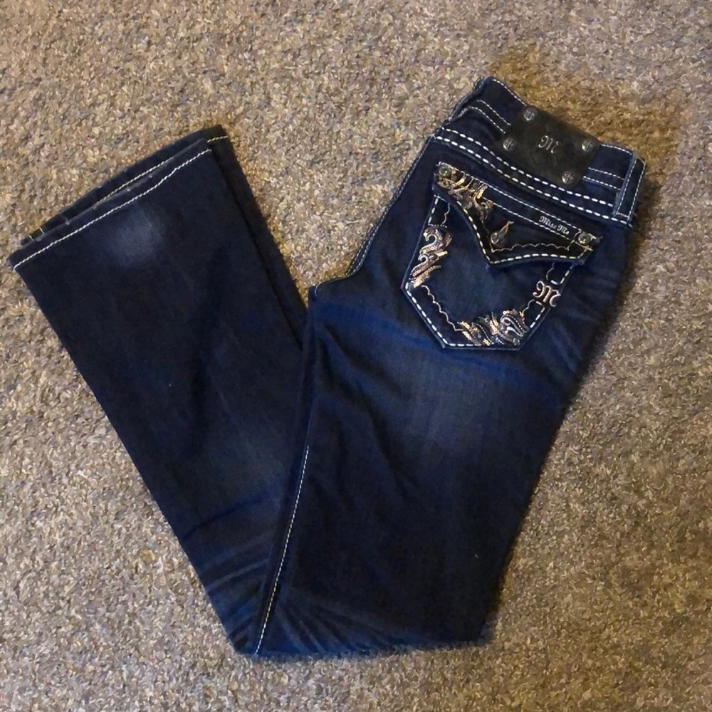 Miss Me Denim. New without tags. 27x34.